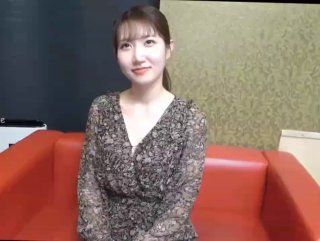 邻居少妇张开双腿让我爽一夜
